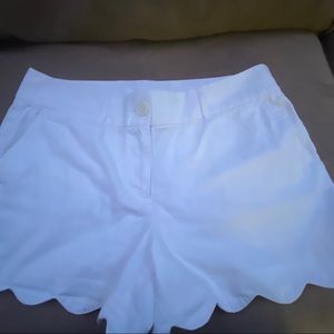 LOFT SHORTS - SCALLOPED - WHITE - SIZE 6
